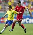 Hakan Sükür (9) é o autor do gol mais rápido da história das Copas do Mundo - Foto: Andreas Rentz/Bongarts/Getty Images / Jogada10