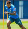 Neymar faz trabalho com bola  Foto: Divulgação/Rafael Ribeiro e Nelson Terme/CBF
