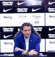 Marcelo Paz (à direita) e Osmar Stabile: diretoria mapeia possíveis reforços - Foto: Rodrigo Coca/Agência Corinthians / Jogada10
