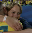 Davi Lucca abraça Neymar após término da partida  Foto: Reprodução/SPORTV