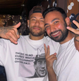 'Fetiche em trair a mulher grávida': Neymar aparece sem aliança em balada durante a Copa 2026 e revolta a web.  Foto: Reprodução/Instagram / Purepeople