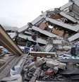 Equipes de resgate seguem correndo contra o relógio para resgatar desaparecidos em terremotos  Foto: Reuters / BBC News Brasil