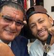 Neymar mostra seu mais novo relógio  Foto:  Instagram/@jacobarabo