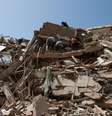 Vista de um prédio após o terremoto no estado de La Guaira, Venezuela, em 26 de junho de 2026.  Foto: Javier Campos/NurPhoto via Getty Images