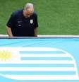 Bielsa se irritou com jornalista após eliminação do Uruguai - Foto: Reprodução de TV / Jogada10