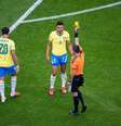 Casemiro levou amarelo contra o Japão e está pendurado para as oitavas.  Foto: Joe Buvid/ ISI Photos/ Getty Images