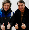 Senador e pré-candidato à presidência da República pelo PL, Flávio Bolsonaro (RJ), disse que o presidente da Argentina, Javier Milei, é "um exemplo para o mundo"  Foto: Reprodução/Instagram/Gabinete da Presidência da República Argentina