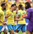 Gabriel Martinelli marcou o gol da classificação no fim dos acréscimos  Foto: Alex Slitz/Getty Images