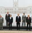Ministros e representantes do Mercosul e países associados posam para foto durante a 68ª Cúpula de Chanceleres, na sede da Conmebol, em Luque (Paraguai), em 29 de junho de 2026.  Foto: AFP - DANIEL DUARTE / RFI