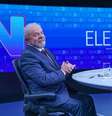 O então candidato Lula na sabatina no 'Jornal Nacional' em 2022: verba do gabinete à Globo não impressiona  Foto: Reprodução