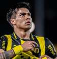 Arezo foi emprestado ao Peñarol no meio de 2025 - Foto: Divulgação / CA Peñarol / Jogada10