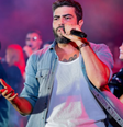 O cantor Henrique durante show  Foto: Reprodução/Instagram