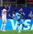 Brian Cipenga fez o primeiro gol do Congo contra a Inglaterra na Copa  Foto: Jose Hernandez/Anadolu/Getty Images