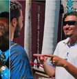 Nos EUA, Filho de Ronaldo e neto de Pelé recriam foto icônica do futebol: 'Nunca será esquecido'  Foto: Reprodução 