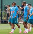 Seleção Brasileira enfrenta calor nos treinos - Foto: Rafael Ribeiro / CBF, Nelson Terme / CBF / Jogada10