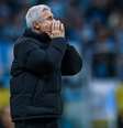 Luís Castro fala qual a sua maior preocupação após revés para a Chapecoense - Foto: Lucas Uebel/Grêmio / Jogada10