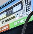 Bomba de combustível de gasolina e etanol  Foto: José Cruz/Agência Brasil / Estadão