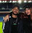 Neymar e Rafaella posam juntos em estádio  Foto: Reprodução | Instagram