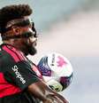 Emerson Royal atuou por 45 minutos contra o Lausanne –  Foto: GILVAN DE SOUZA/FLAMENGO / Jogada10