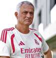 José Mourinho durante treinamento do Real Madrid - Foto: Divulgação X @realmadrid / Jogada10