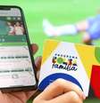 Aplicativo de apostas (bets) e cartão do Bolsa Família.  Foto: Portal de Prefeitura