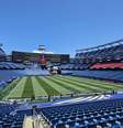 Estádio de Boston totalmente aberto, sem proteção contra o sol  Foto: Paula Almeida/Terra