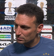 Scaloni exalta classificação à semi, mas reconhece jogo fraco da Argentina: 'Precisamos melhorar'  Foto: Reprodução/YouTube/CazéTV