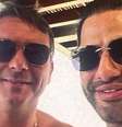 Flávio Bolsonaro tem foto com 'Sicário' divulgada por site, mas nega conhecê-lo  Foto: Reprodução/ICL