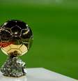 Troféu do prêmio Bola de Ouro  Foto: Manu Reino/SOPA Images/LightRocket via Getty Images