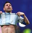 Mãe de Lionel Messi revela a ligação que tiveram minutos depois da eliminação da Inglaterra: 'Chorando e...'.  Foto: Reprodução/Instagram / Purepeople