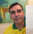 Em live, Flávio Bolsonaro lê carta assinada pelo pai  Foto: Reprodução/YouTube @flaviobolsonaro / Estadão