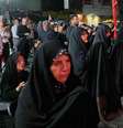 Mulheres participam deprotesto contra os Estados Unidos nas ruas de Teerã. (17/07/2026)  Foto: RFI