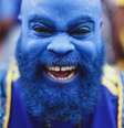 Um dos torcedores que mais chamou atenção nesta Copa do Mundo. O ‘homem azul’ de Curaçau vibrou nas arquibancadas durante a partida contra o Equador na fase de grupos.  Foto: Francois Nel / Getty Images