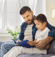 Algumas histórias podem despertar a curiosidade e transformar a leitura em um hábito prazeroso Foto: Studio Romantic | Shutterstock / Portal EdiCase
