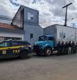 Dupla tenta fugir, mas é detida com caminhão roubado na BR-232, em Custódia (PE).  Foto: Portal de Prefeitura