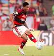 Gonzalo Plata pede substituição ainda no primeiro tempo contra a Chapecoense –  Foto: Gilvan de Souza / Flamengo / Jogada10