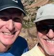 Craig Nelson (na foto à direita) morreu a ser atingido por um raio enquanto fazia uma trilha com seu irmão Mark (na foto à esquerda) perto do cume de American Fork Twin Peaks  Foto: Reprodução/Instagram/Craig Nelson