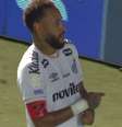 Neymar abre placar contra o Chapecoense e comemora ‘jogando pôquer’; veja  Foto: Reprodução/Premiere