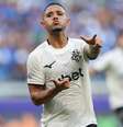 Danilo não se intimida com a marcação –  Foto: Vitor Silva/Botafogo - Legenda: Justino mostra que tem valor para seguir como titular / Jogada10
