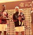 BAP: “Se não querem negócio com o Flamengo, podem procurar os outros clubes”.  Foto: Reprodução / Flamengo TV / Jogada10