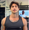 Influencer Ken de CG precisou ser internado após espremer uma espinha Foto: Reprodução/Instagram/kendecg
