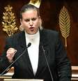 Presidente do grupo parlamentar da França Insubmissa, Mathilde Panot, discursa na Assembleia Nacional francesa em 8 de setembro de 2025.  Foto: RFI