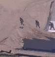 Suspeitos tentaram entrar em área restrita do aeroporto e trocaram tiros com agentes da PF  Foto: Reprodução/TV Globo / Estadão