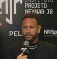 Neymar sendo entrevista antes do início do leilão beneficente do Instituto Projeto Neymar Jr, em São Paulo  Foto: Reprodução/Instituto Projeto Neymar Jr / Estadão