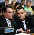 Registro de Flávio Bolsonaro e Cleitinho juntos no Senado  Foto: Reprodução/Agência Senado