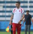 Pezzolano em campo Foto: Pezzolano em campo ( Ricardo Duarte/ Internacional) / Gávea News