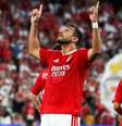 Jogadores de Benfica e Hearts em disputa de bola no Estádio da Luz - Foto: Divulgação / Benfica / Jogada10