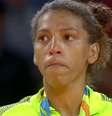 Judoca Rafaela Silva chora no pódio, durante hino do Brasil, após conquista do ouro nas Olimpíadas do Rio - Foto: reprodução/Youtube/Twany Santos Sgarioni/Captura de Tela/Esporte Espetacular/Globo / Esporte News Mundo