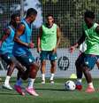 Vini Jr durante treinamento na pré-temporada do clube merengue - Foto: Víctor Carretero/Real Madrid / Jogada10