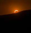 Eclipse em Gênova, na Ligúria, região italiana que recebeu 94,8% de cobertura  Foto: ANSA / Ansa - Brasil